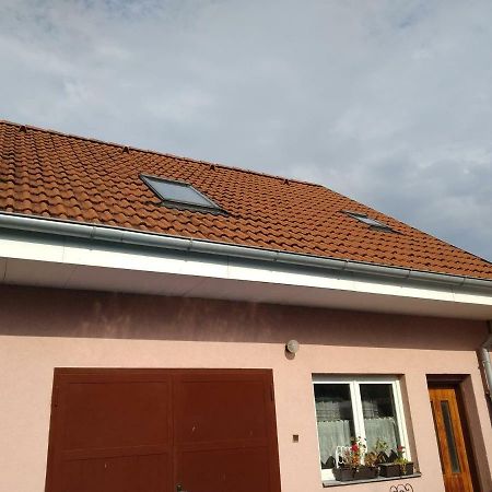 Apartman Gabika Na Zahori Apartment Malacky Luaran gambar